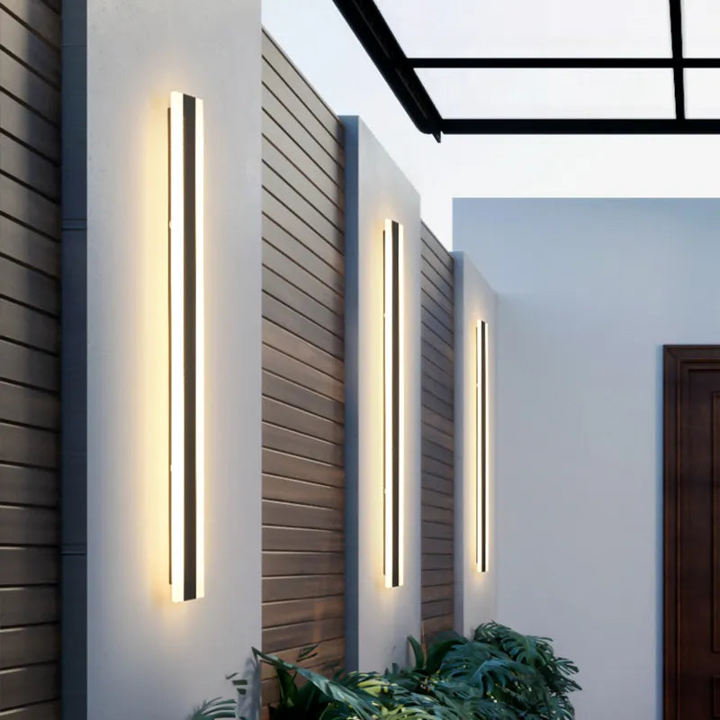AuraShine Outdoor Lamp – Modern and Weather-Resistant wall lamp for durable exterior lighting.