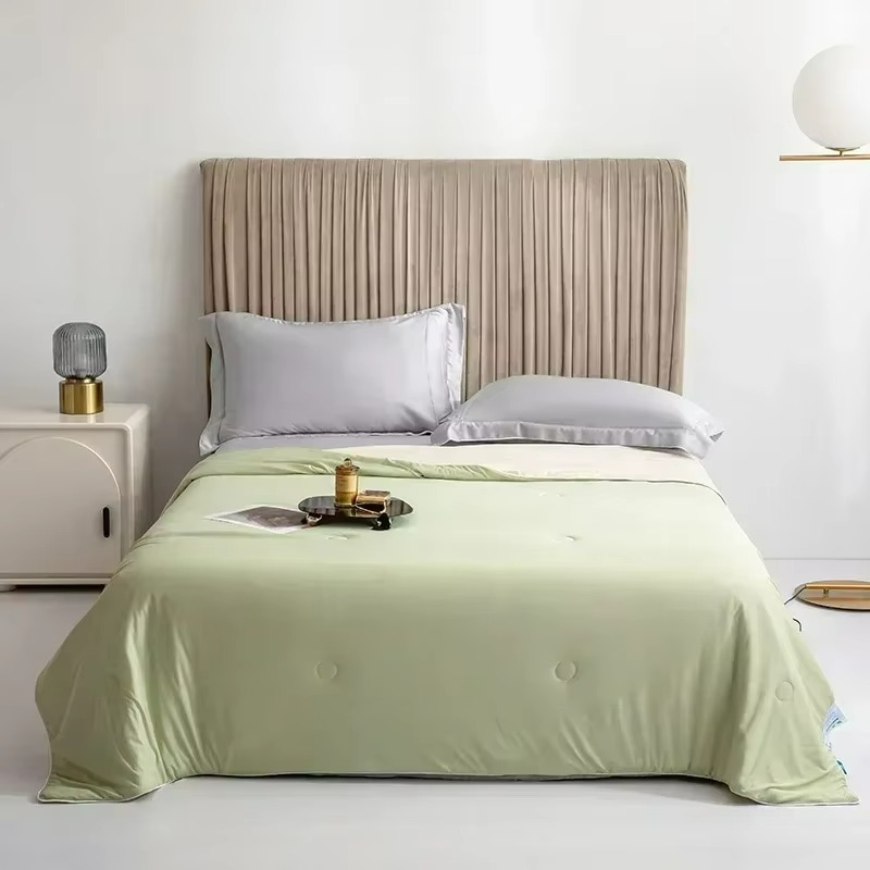 Cooling Summer Blanket with Dual-Sided Cold Touch Fabric