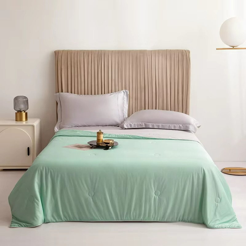 Cooling Summer Blanket with Dual-Sided Cold Touch Fabric