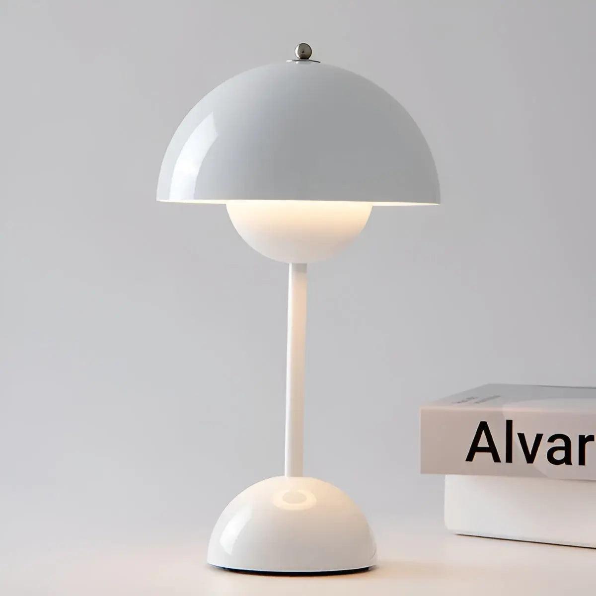 SnowGlow – Chic Modern Table Lamp for Soft, Diffused Light