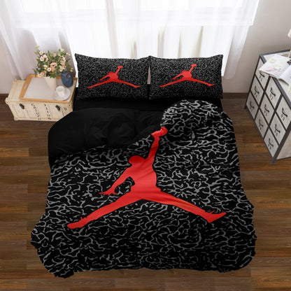 Hoops & Dreams Bedding – Soft Fabric Duvet Cover and Pillowcases for Kids, Dynamic Sporty Design, Machine Washable for Convenience.