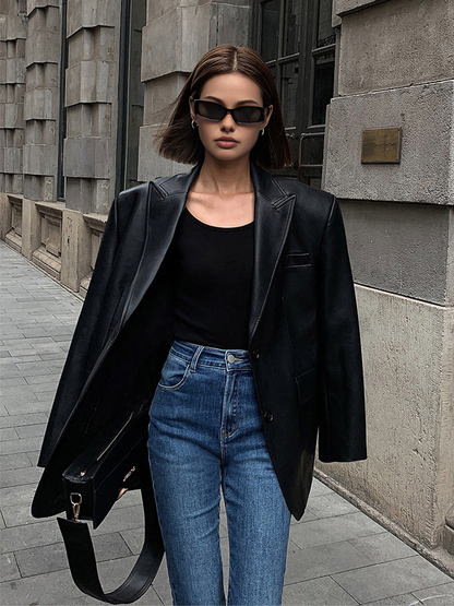 Chloe | Timeless Lapel Pocket PU Blazer