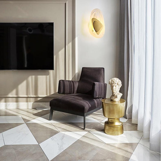 FrostLume – Minimalist Wall Light with Elegant Crystal Accent