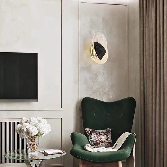 FrostLume – Minimalist Wall Light with Elegant Crystal Accent