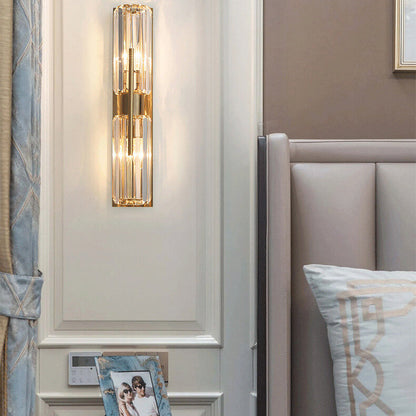 CrystalGleam – Refined Wall Sconce with Sparkling Crystal Accents