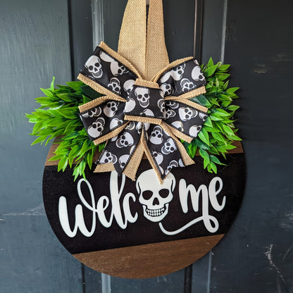 Haunting Skull Wreath – Rustic Halloween Front Door Welcome Decoration