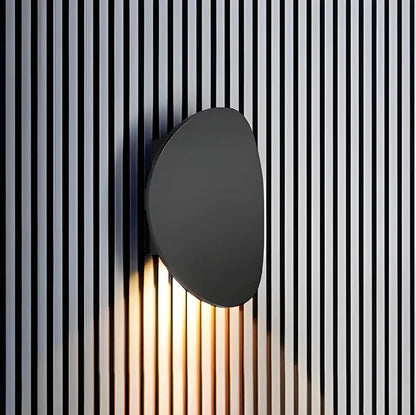 Illumaia | Metal Wall Lamp Disc for Minimalist Design