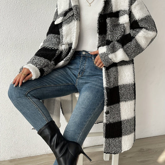 Evelyne | Cozy Women's Teddy Fleece Coat – Long Plaid Design for Winter
