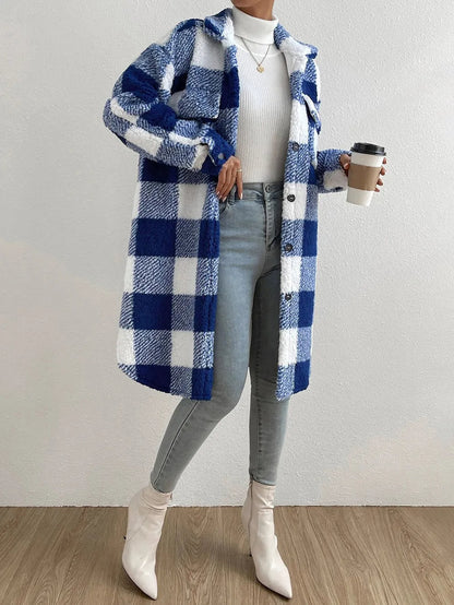 Evelyne | Cozy Women's Teddy Fleece Coat – Long Plaid Design for Winter