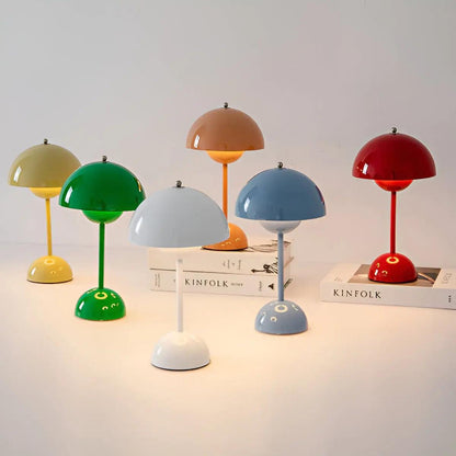 SnowGlow – Chic Modern Table Lamp for Soft, Diffused Light