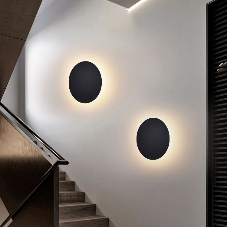LunaLite – Modern Round Metal Wall Sconce for Bedrooms & Living Spaces