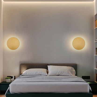 LunaLite – Modern Round Metal Wall Sconce for Bedrooms & Living Spaces