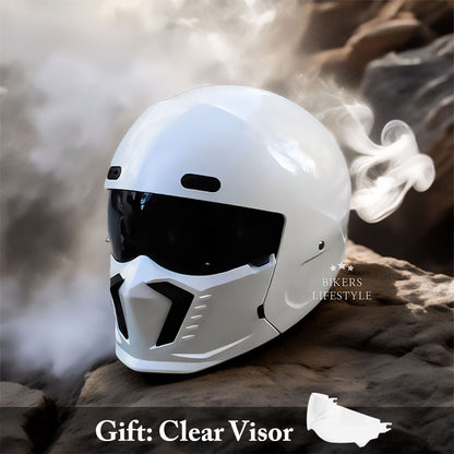 GlideAce – Retro-Inspired Motorcycle Helmet with Timeless Appeal