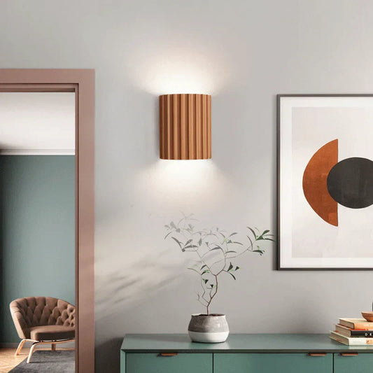 Modern Resin Wall Light – Artistic Illumination for Contemporary Interiors