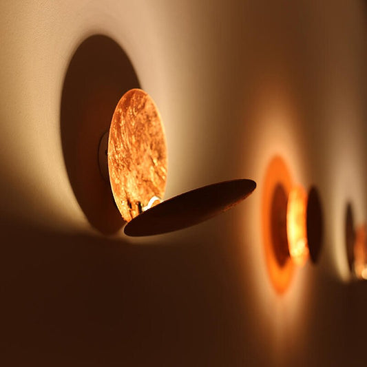 EclipseGlimmer – Wall Lamp with Solar Eclipse Shape for Stellar Lighting Effects