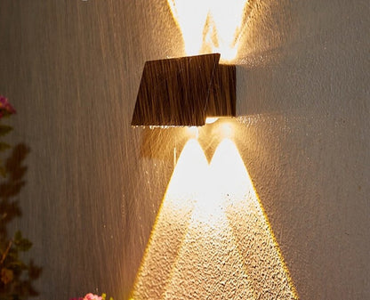 SunGuard – Sleek Solar Wall Light with Motion Sensor & IP65 Waterproof Design for Outdoor Spaces