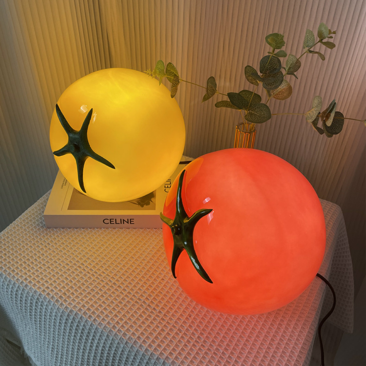 Statuesque | Fruit-inspired Tomato Table Lamp