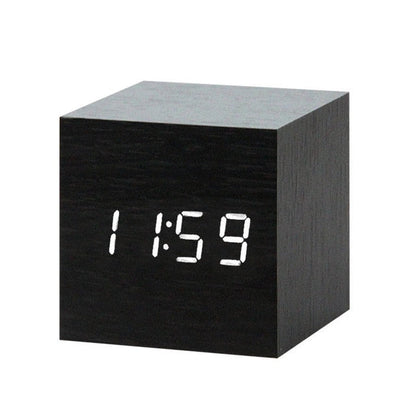 ScandiGlow Alarm – A Nordic-style digital LED alarm clock with a clean design.