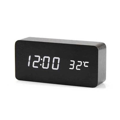 ScandiGlow Alarm – A Nordic-style digital LED alarm clock with a clean design.
