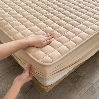 Waterproof Mattress Protector Queen - Soft, Breathable Cover for Ultimate Comfort and Hygiene