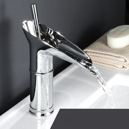 RetroStream – Vintage Style Waterfall Bathroom Faucet for a Nostalgic Touch