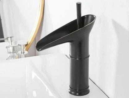 RetroStream – Vintage Style Waterfall Bathroom Faucet for a Nostalgic Touch